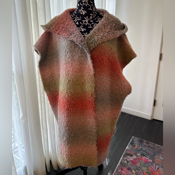 Super cozy sleeveless 3BN Sweater Coat - Picture 4 of 4
